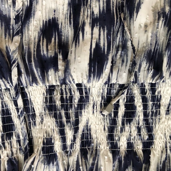 Madison D’amelie Dress with cinched waist - Picture 3 of 4